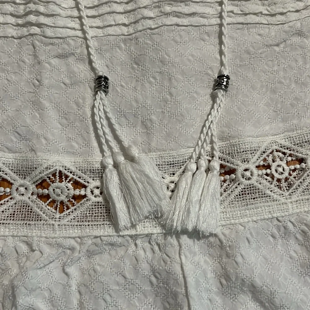 White Lace Trim Cover Up - Picture 5 of 6